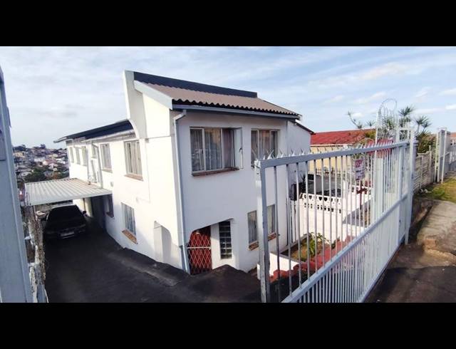 4 BEDROOM HOUSE FOR SALE IN MONTFORD